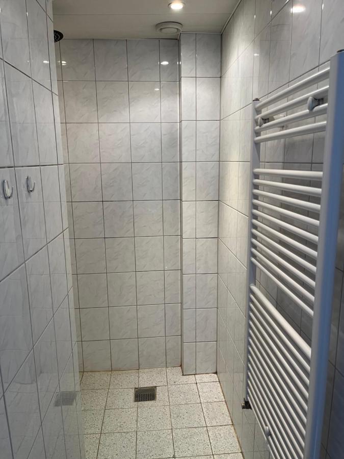 Ferienwohnung Slapen Bij Bartje Assen Exterior foto